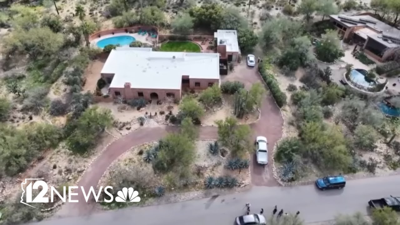 Theo cảnh sát trưởng hạt Pima, mẹ của Savannah Guthrie đã bị đưa đi khỏi nhà "trái ý muốn".