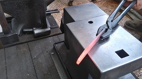 Pass Through (Box Joint), Rivet-less, Adjustable Blacksmith Tong!?