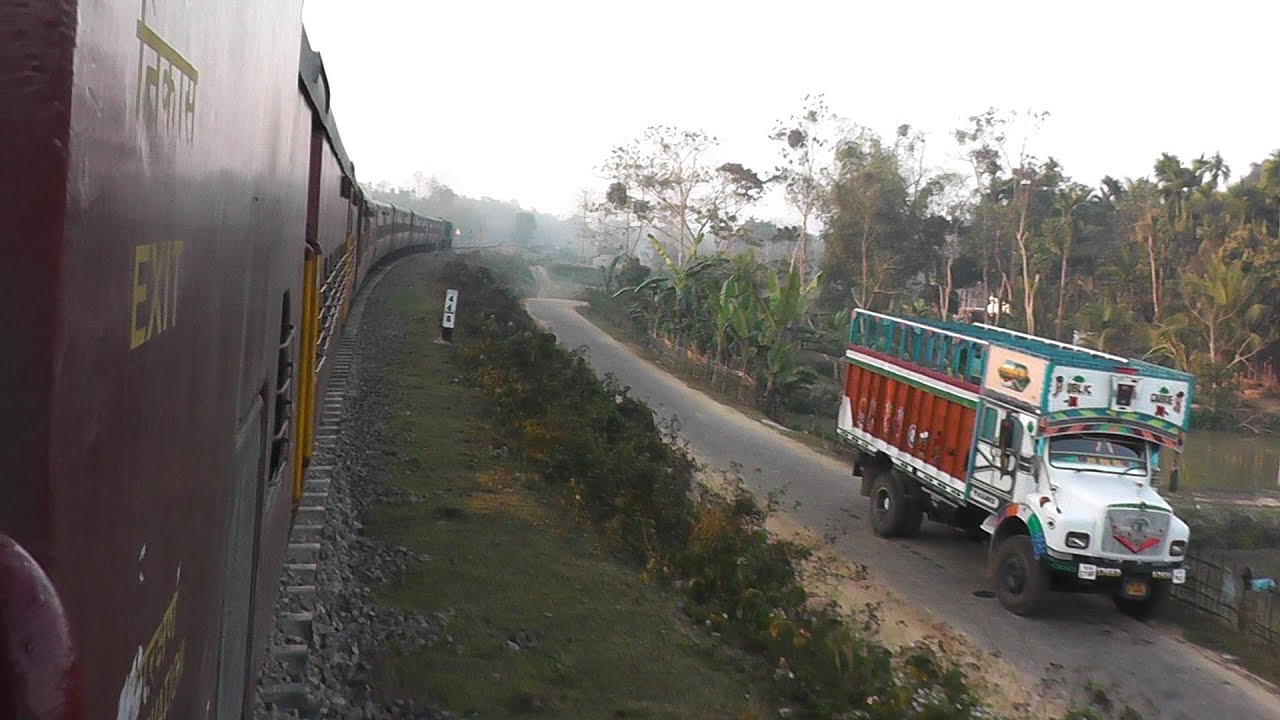 [Metre Gauge] Refreshing Morning Run - Dharmanagar-Agartala Pass. (Feb. 27, 2013)