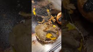 100100 Kuzu Etinden Yaplan Efsane Guru Burger Lezzeti Izmir Alsancak Da