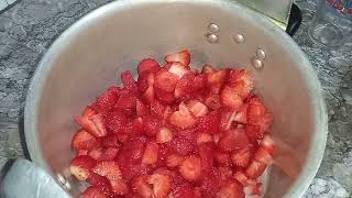 مربى الفراولة بطريقة سهلة وسريعة 🍓🥰😋