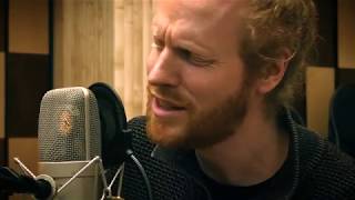 Jono McCleery 'Dinner at Eight' (Rufus Wainwright) acoustic session with Studio Charlatan