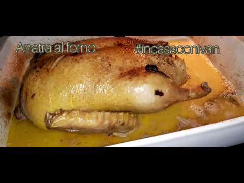 Video: Anatra Ripiena Con Funghi E Patate