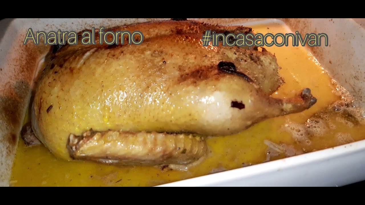 ANATRA AL FORNO ALLA TEDESCA CON CIPOLLE TIMO E PATATE ARROSTO