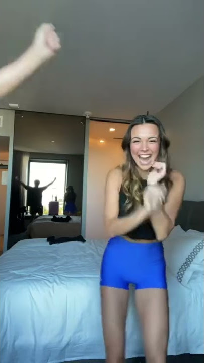 Tantangan spesial Shake Booty 🥰🤍 #bugsbunny #celanapendek