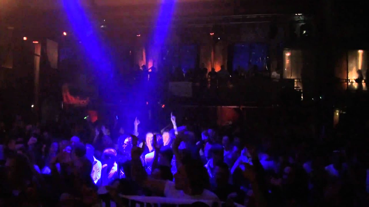 Leon Bolier plays Mirage Of Hope (Sied Van Riel Remix) @ Luminosity Before The Energy 18-02-2011 partynextdoor