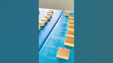 Cake ultrasonic cutting machine and flow type bag packaging machine