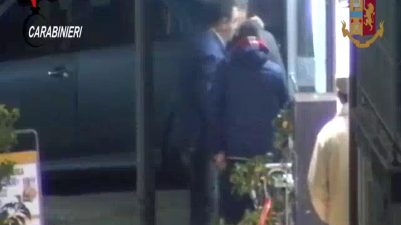 Mafia, il boss intercettato: 