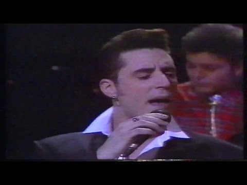 LOQUILLO Y LOS TROGLODITAS - LA MATARE   (AUDIO HQ) - Mega80 F.M.
