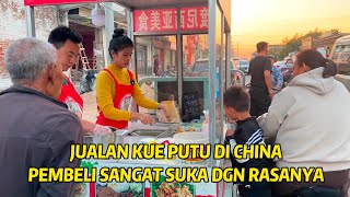 JUALAN KUE PUTU DI DESA CHINA, TERNYATA RASA KUE INDONESIA SANGAT COCOK DENGAN LIDAH PENDUDUK CHINA