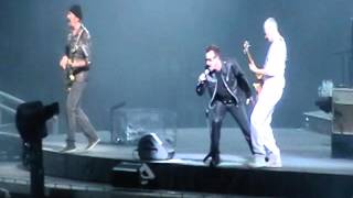 U2. GET ON YOUR BOOTS. 360 tour