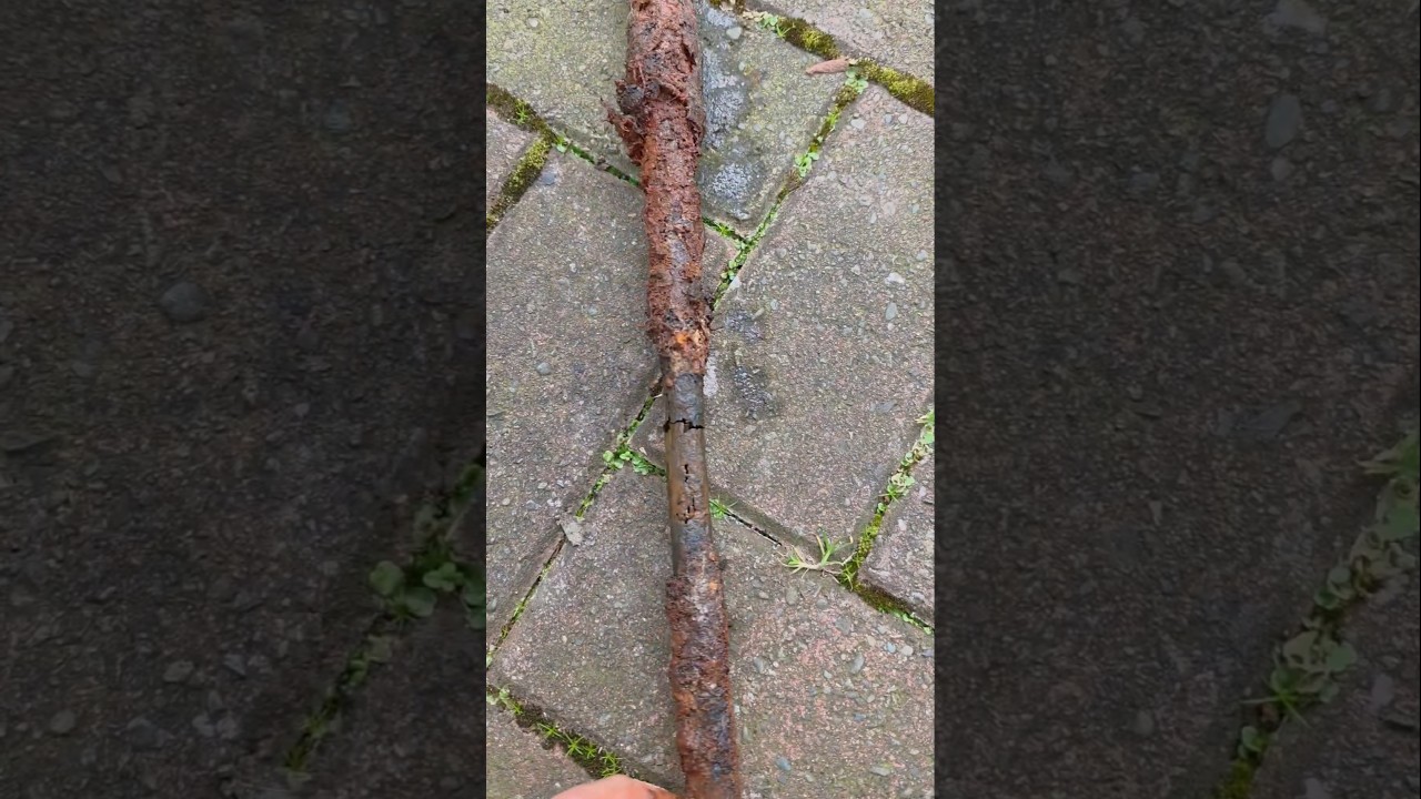 This pipe has seen better days! 