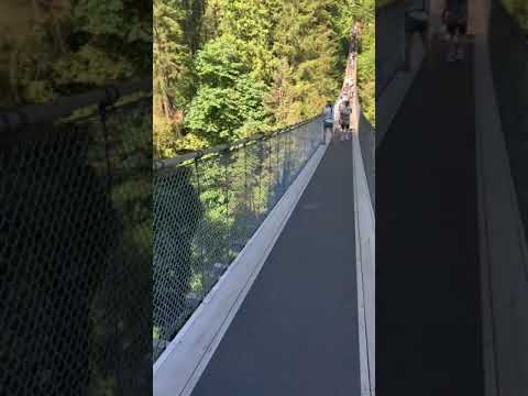 Видео: Капилано висящ мост Парк, Ванкувър, Британска Колумбия