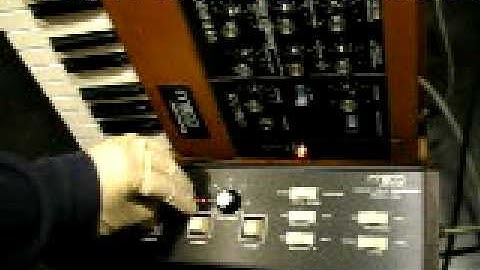 Moog Sample and Hold Model 1125 Demo w/ Vintage Minimoog Analog Synth