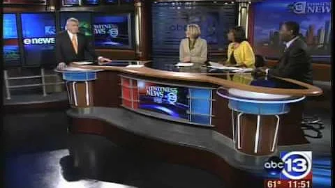Andrea Smith Into to News Anchor FAIL - Melanie La...