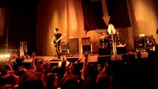 The Pretty Reckless - Make Me Wanna Die (Palacio Vistalegre, Madrid) HD