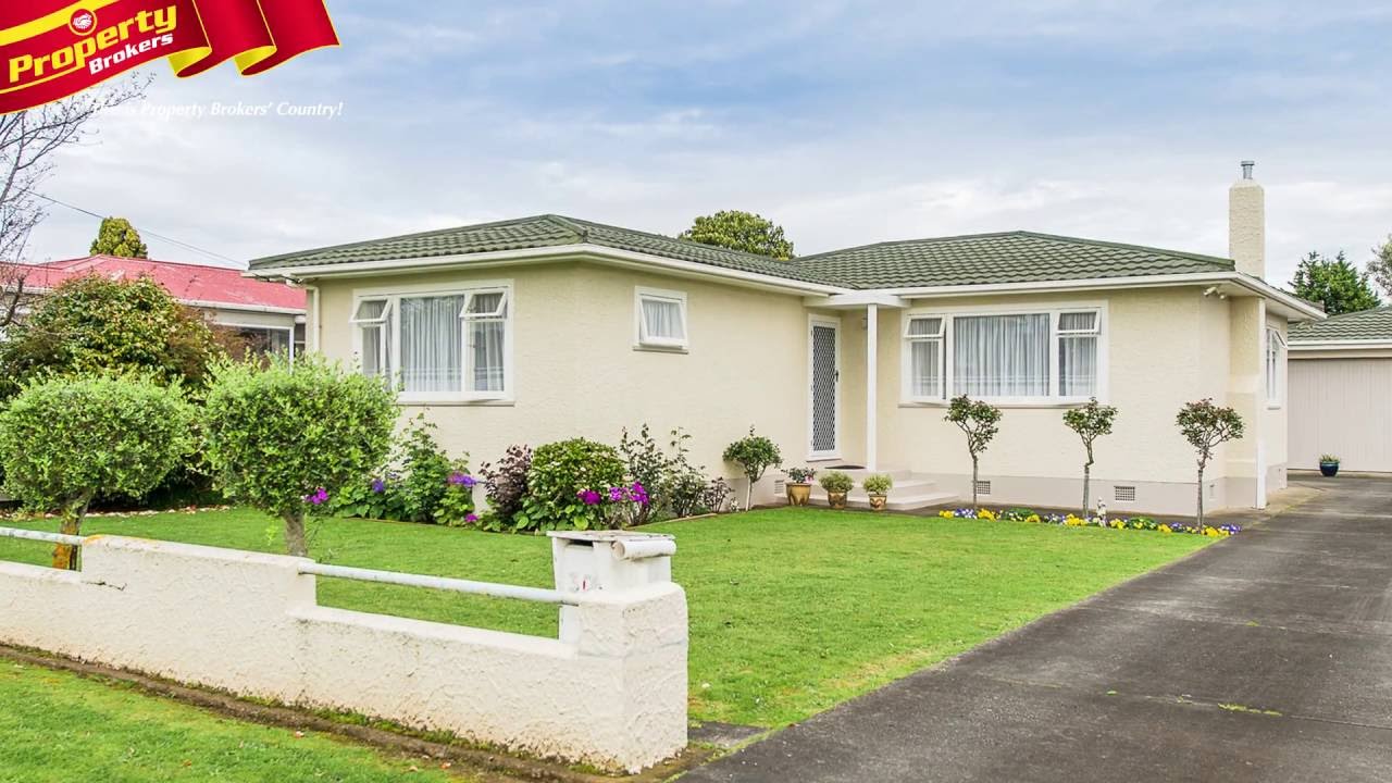 30 Selwyn Crescent, College Estate YouTube