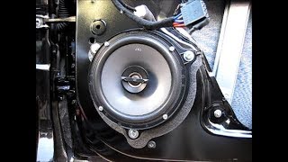 Установка колонки JBL CS762 с проставкой RFR-N916 на переднюю дверь автомобиля Лада Веста Установка колонки JBL CS762 с проставкой RFR-N916 на переднюю дверь автомобиля Лада Веста
