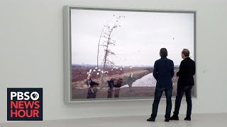 How photographer Jeff Wall’s pictures duplicate 'magic' of large-scale paintings