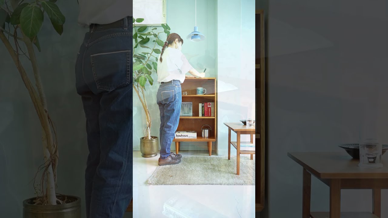 希少　Simonsen and Czechura　写真集　デンマーク　インテリア 小さな空間にも心地よく収まる♪Small Bookcase Danish Vintage