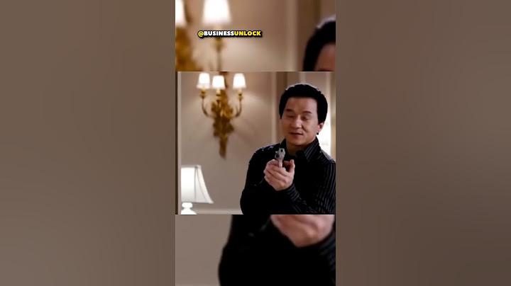 Jackie Chan Says "Cheese"