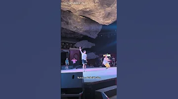 سرق الأضواء 