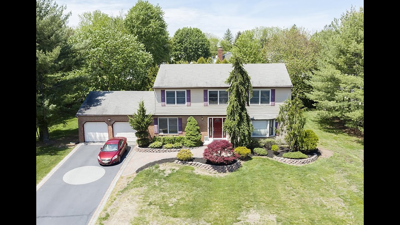 7 Village Drive, Old Bridge guided walkthrou with Ellen Rosenbaum of