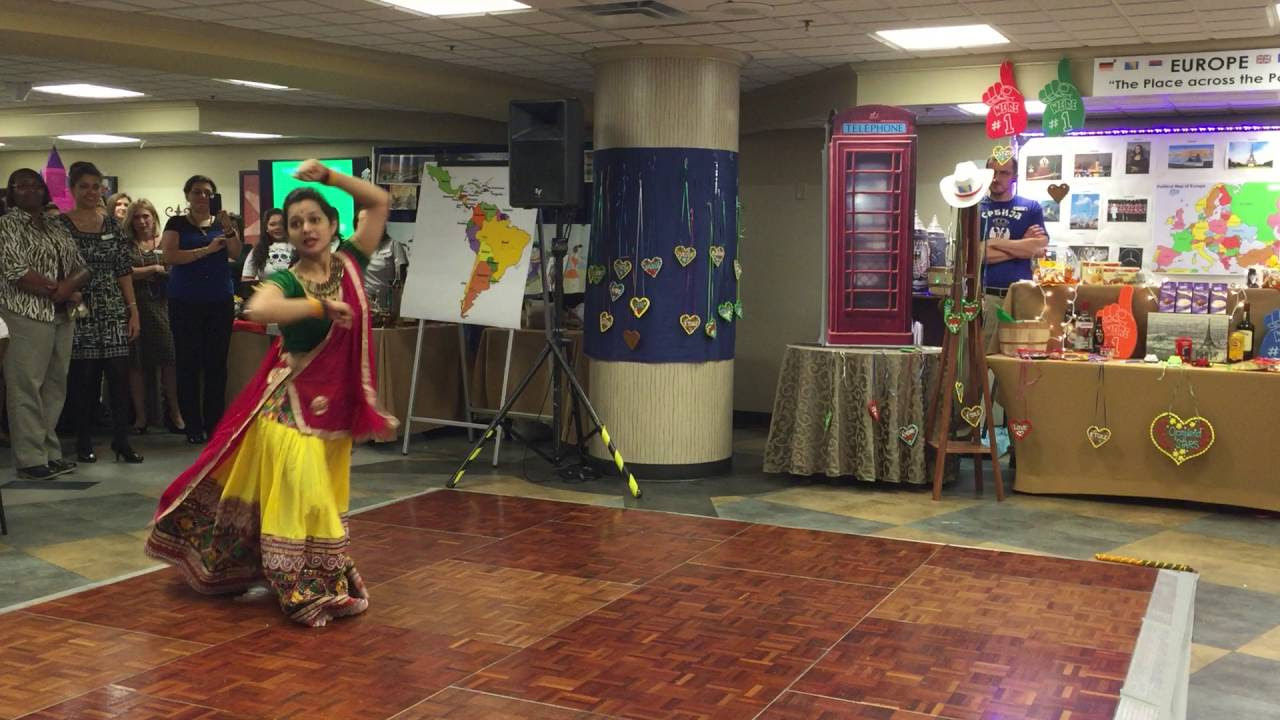 Nagada Sang Dhol  Raam Leela  Bhumika Bhindi Dance