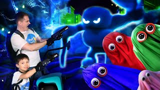 Rainbow Ghost Ghostbusters Hunt | Spooky Songs By Papa Joel's English