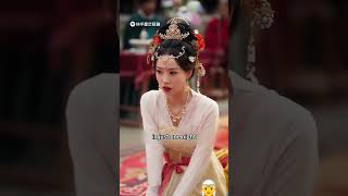 All concubines want to win the emperor's favor—but only she knows his secret!