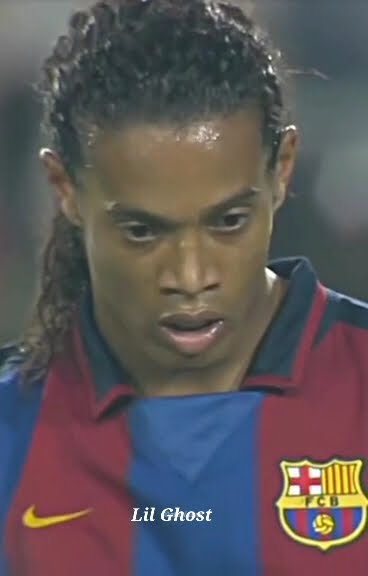 'Ronaldinho's Craziest Dribbles & Legendary Goals!' #ronaldinho #soccer