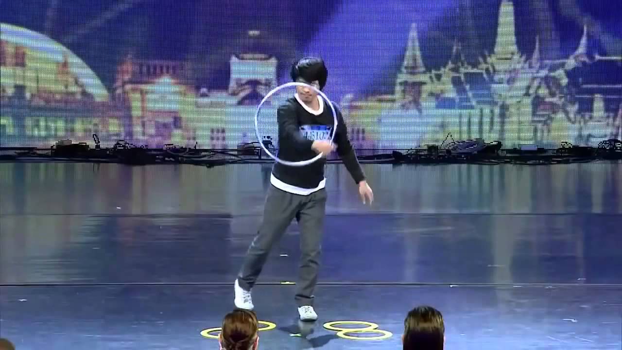 Incredible Contact Ring Juggling Magic Rings Illusion at Thailand's Got ...