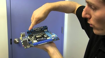 ASUS P8Z77-I Deluxe mITX Peformance Gaming Motherboard Unboxing & FIrst Look Linus Tech Tips