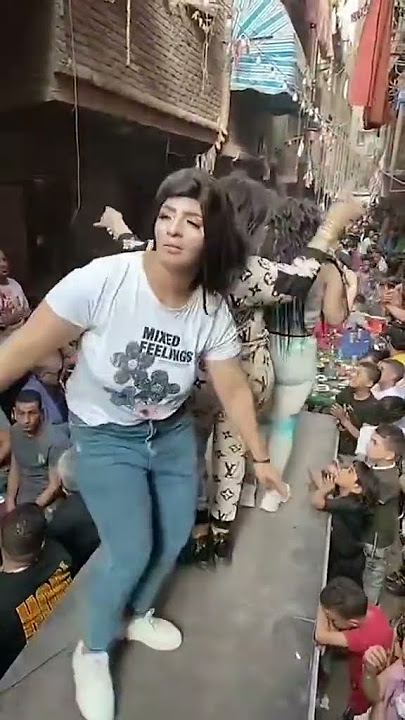 رقص ساخن وهياجان غير طبيعى هتجبهم على نفسك اكتر من مره اسخن بنت قليلة ادب رقص اخر الليل مع بنت