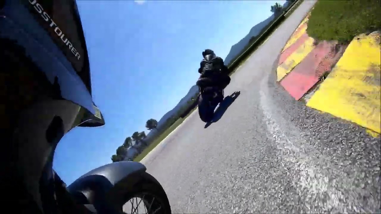 Honda 1200 Crosstourer DCT on Track / Circuit du Luc - FRANCE