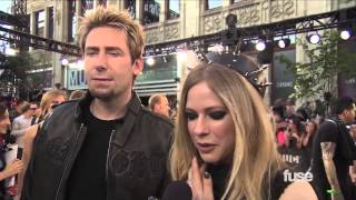 Avril Lavigne & Chad Kroeger Talk Performing "Here's to Never Growing Up" - MMVA Red Carpet 2013