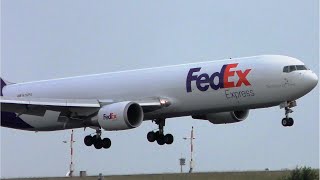 [4K] FEDEX B767-3S2F(ER) (N112FE) from NEW YORK / PARIS CDG AIRPORT
