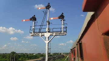 Semaphore Signals in Gujarat - Captured from a slow moving train! (Surendranagar - Wankaner Section)