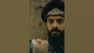 فخامـة وهيبة السـيد عثمـان وهو يعرف نفسـه لحاجب السـلطـان مسـعود 