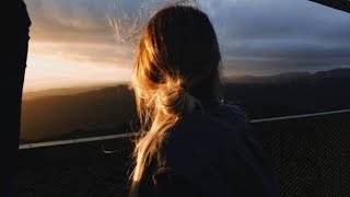 Poppy Mercury - Terlalu Pagi (Karaoke Tanpa Vokal) (Versi 2)