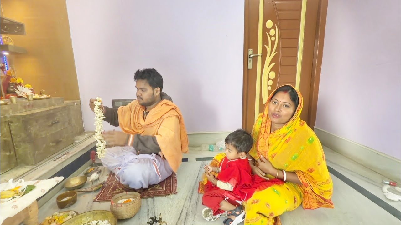 আজ মা আর মেয়ে একসাথে পুজোর জোগাড় করলাম,অর্জুন গেলো 12000 লোকের আয়োজনে খেতে