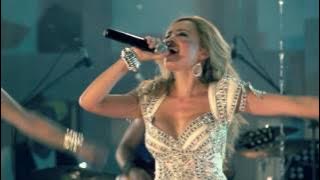 Tu La Tienes Que Pagar - Dame un Besito CAROLINA LA O