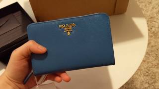 prada saffiano compact wallet