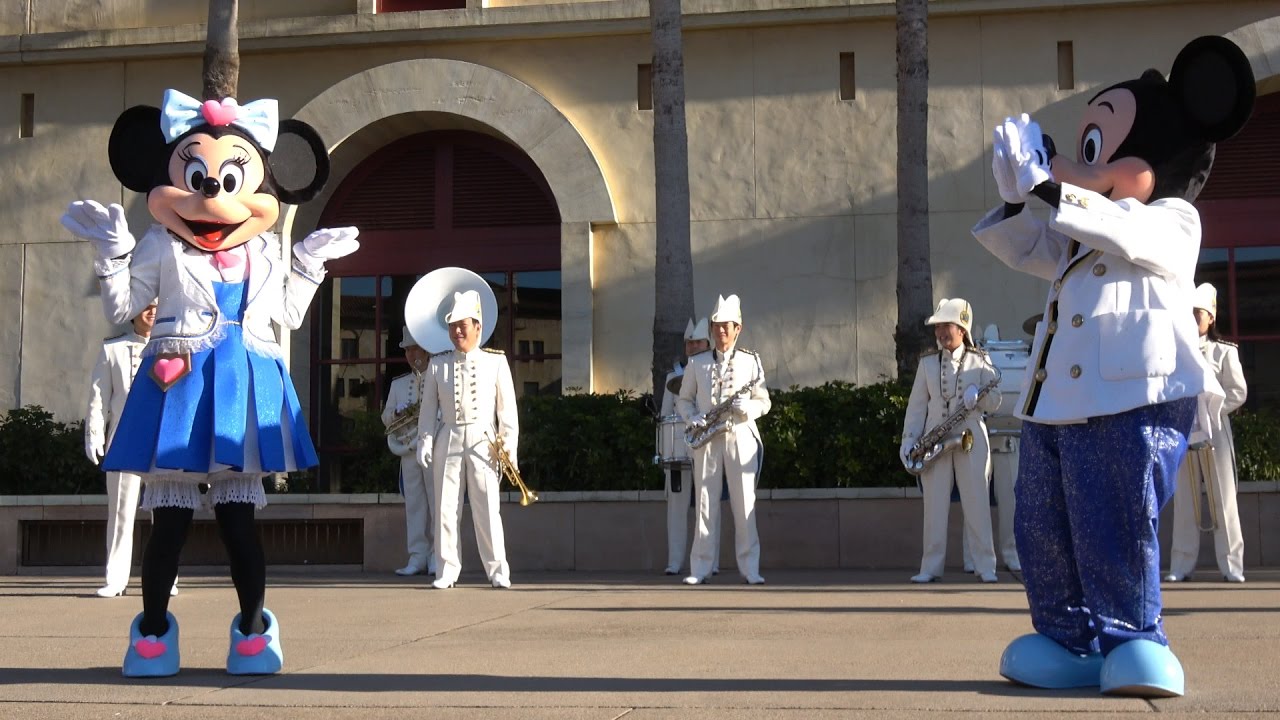 Tds みんなで鳥のポーズ 17年酉年の東京ディズニーシーお正月 Disney S Friends Greeted With A Cute Bird Pose Youtube