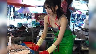 Балиқ сотувчи Қиз Интернетда Машҳур бўлиб кетди