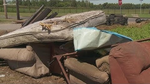 Volunteers clean up Florida/Desire neighborhood after illegal dumping