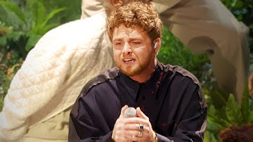 Alex Warren Gives SOULFUL VMAs Performance of Ordinary and Eternity