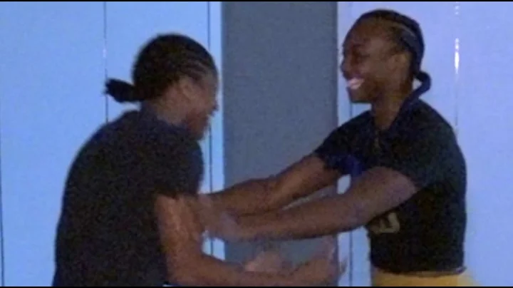 CAROLINE DUBOIS MEETS CLARESSA SHIELDS! Nice momen...