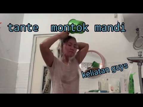 NGINTIP TANTE LAGI MANDI