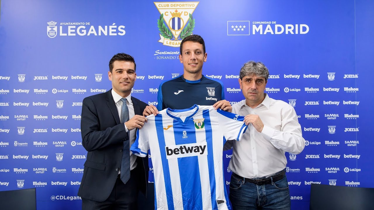Presentación de Mikel Vesga como jugador del C.D. Leganés